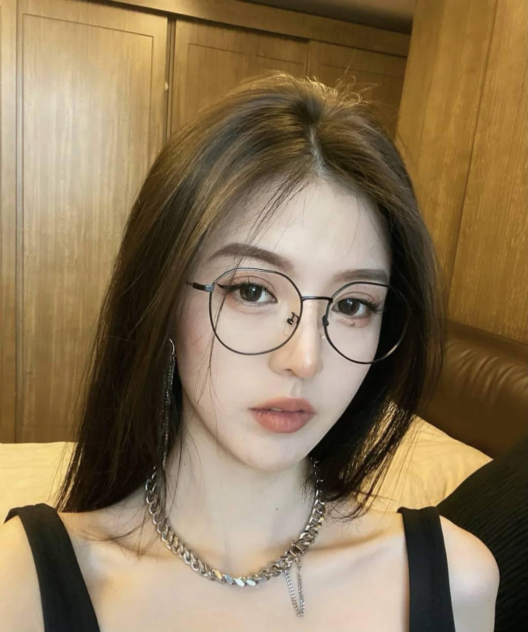 上海粉粉美鲍欣欣