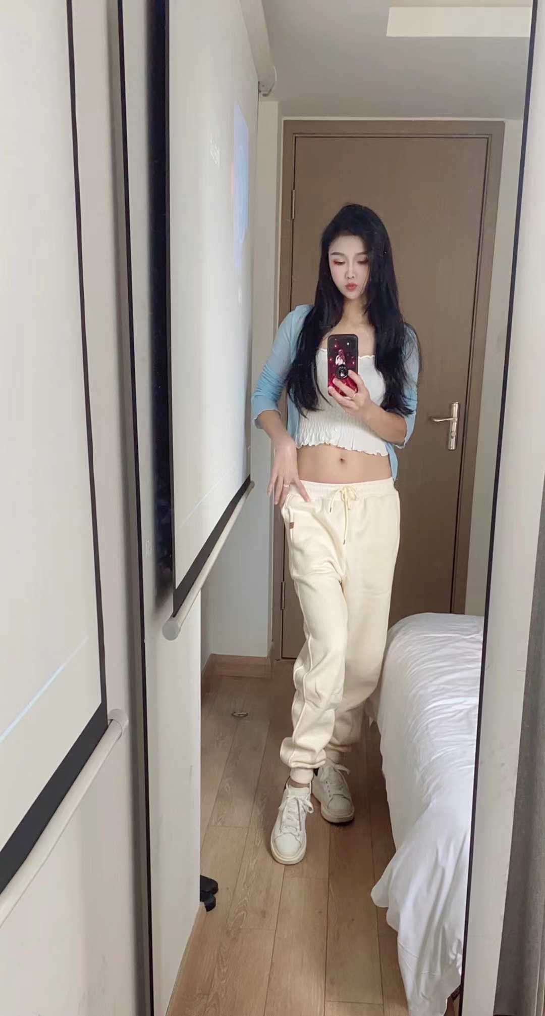 服务很棒的漂亮妹妹