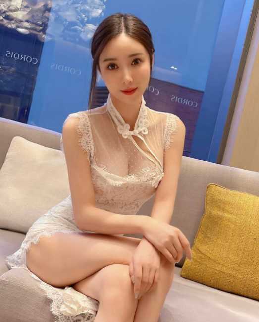 上海 白丝大长腿，有料有颜有汁水